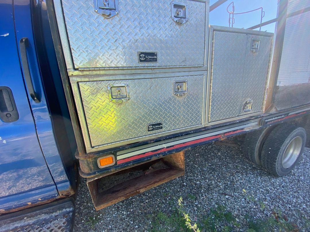 2003 CHEVROLET C5500 - Image 29